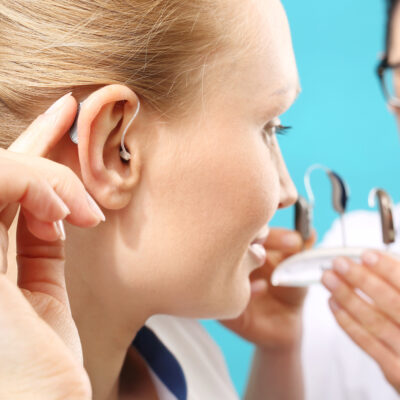 5 Early Warning Signs of Hearing Loss