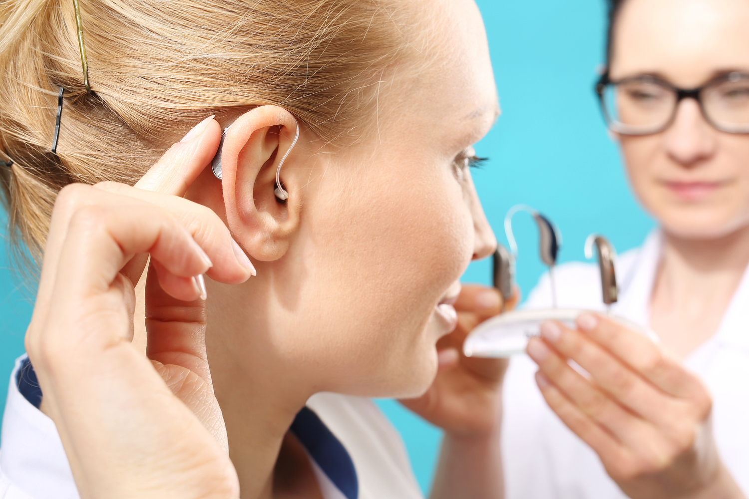 5 Early Warning Signs of Hearing Loss